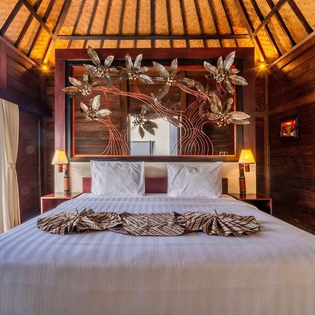 Sri Abi Ratu Villas Sukawati Exterior foto